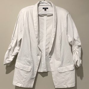 SALE TORRID White Linen Blazer